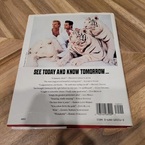 Siegfried and Roy Mastering the Impossible Book - Picture 2 of 7